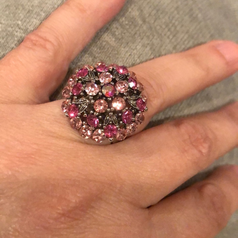 Costume jewelry ring